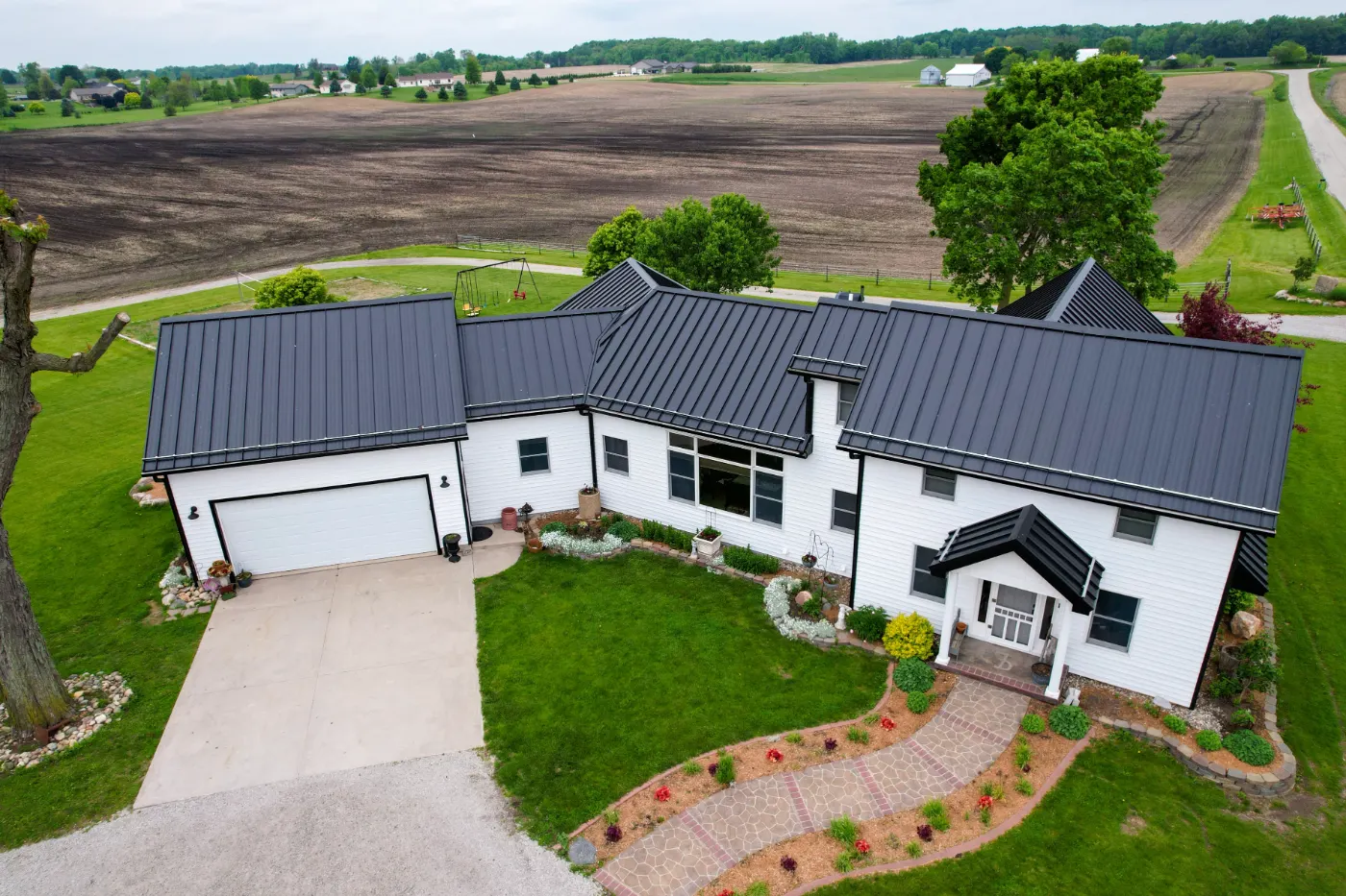 Manufacturer-certified roof installation in East Harbour